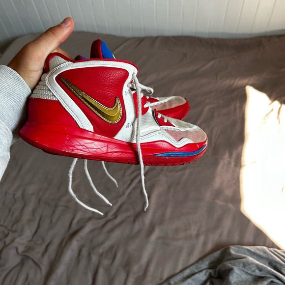 Kyrie 8 custom - Picture 1 of 6